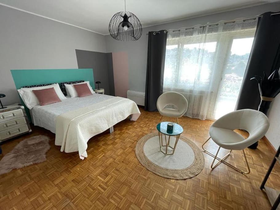 Charming Penthouse Near Como Lake ชิอาซโซ ภายนอก รูปภาพ