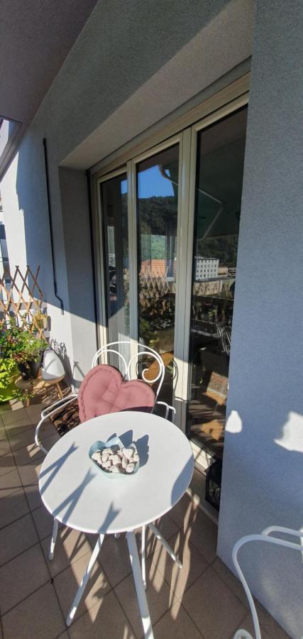 Charming Penthouse Near Como Lake ชิอาซโซ ภายนอก รูปภาพ