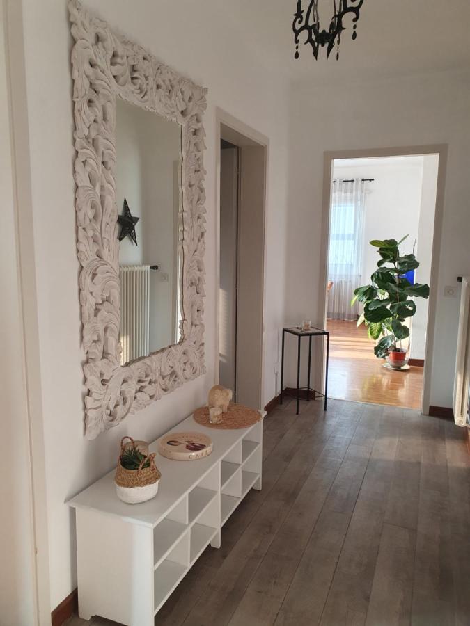 Charming Penthouse Near Como Lake ชิอาซโซ ภายนอก รูปภาพ